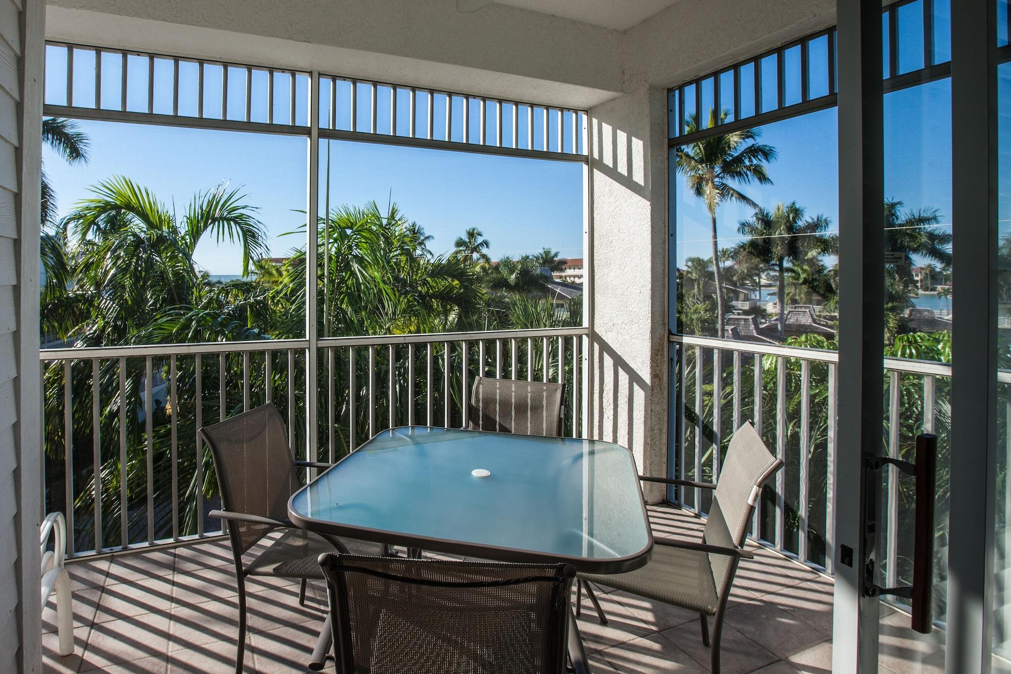 Olde Marco Island Inn And Suites Экстерьер фото