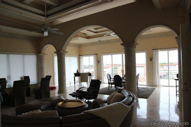 Olde Marco Island Inn And Suites Экстерьер фото